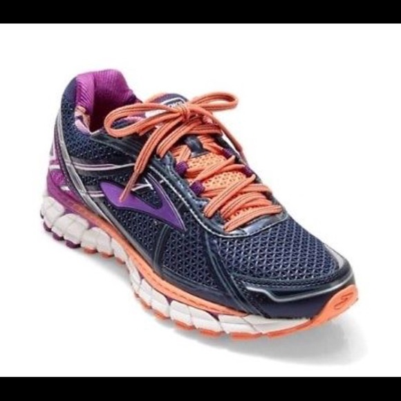 brooks running shoes for women
